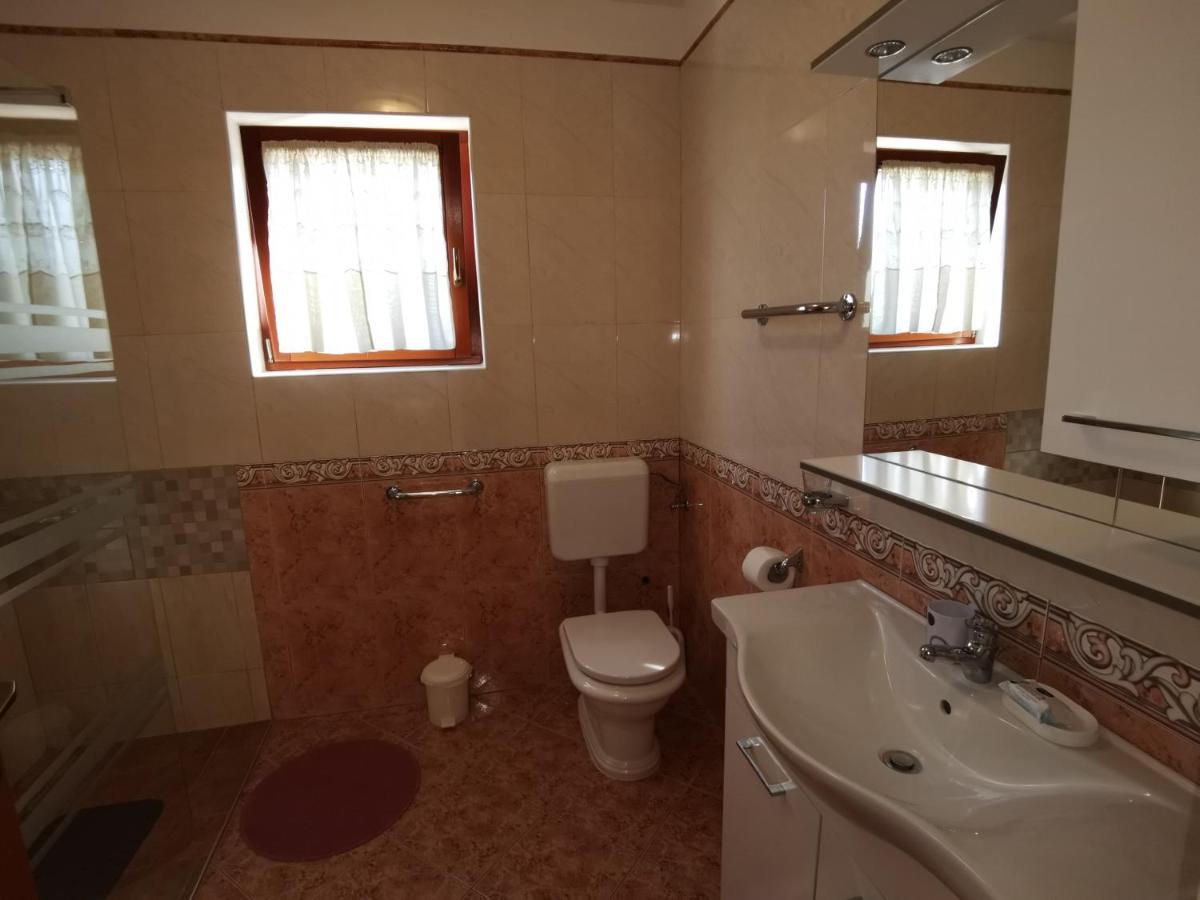 Apartmani Berber Babici Экстерьер фото
